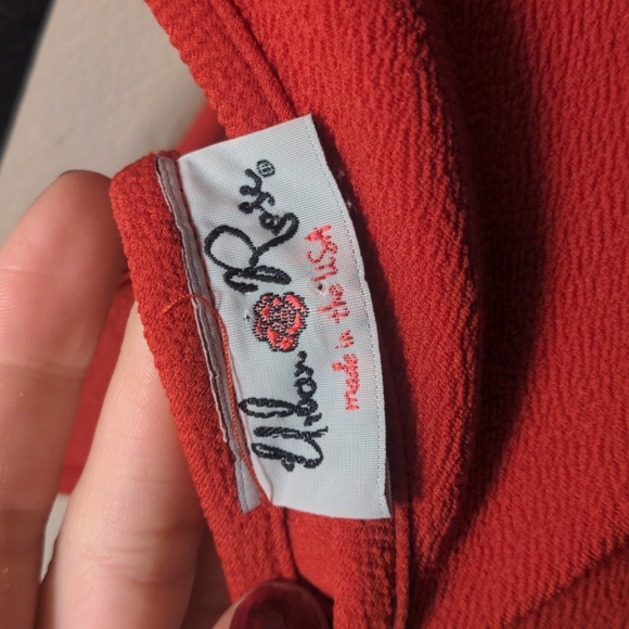 Fitted Peplum Red Dress - Picture 8 of 8